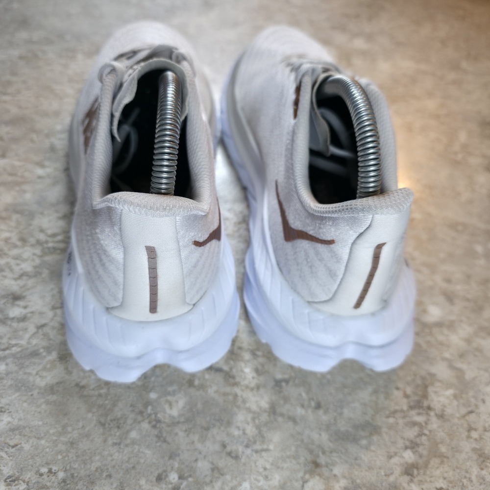 Hoka One One Mach 5 Womens Size 8.5 B White Copper Running Shoes Sneakers - Picture 6 of 9